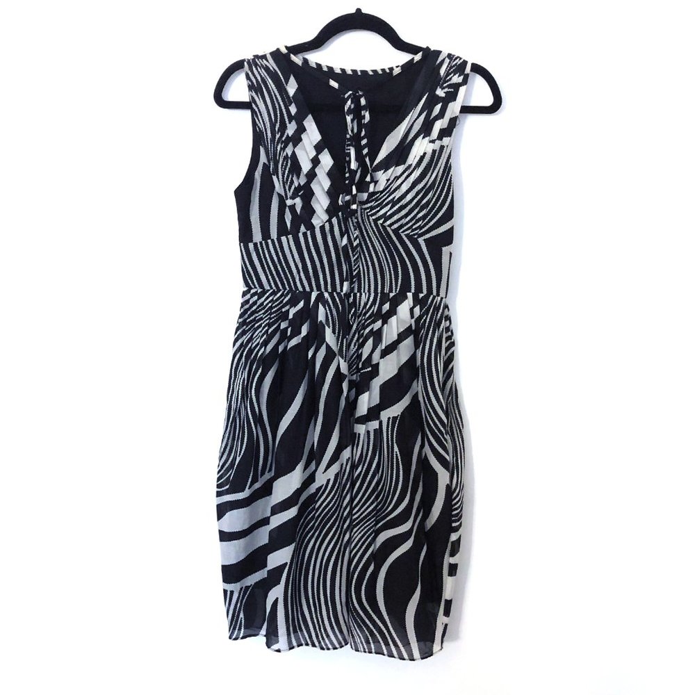 Marc Jacobs Black and White Dress Size 4